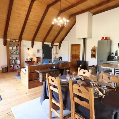 Casa vacanze Maison De Charme Avec Vue Panoramique, Jardin Et Parking Prive - Fr-1-742-305