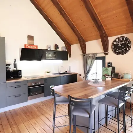 Maison De Charme Avec Vue Panoramique, Jardin Et Parking Prive - Fr-1-742-305